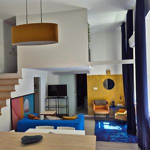 Studio Appartement met Twee Slaapkamers